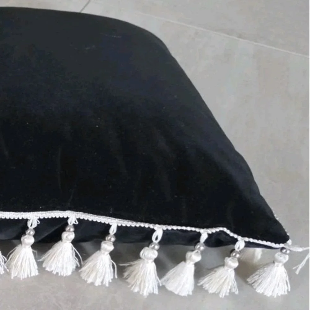 Set 2 Black Velvet Throw Pillows Tassel Fringe Gothic Romantic Dark Boho Chic